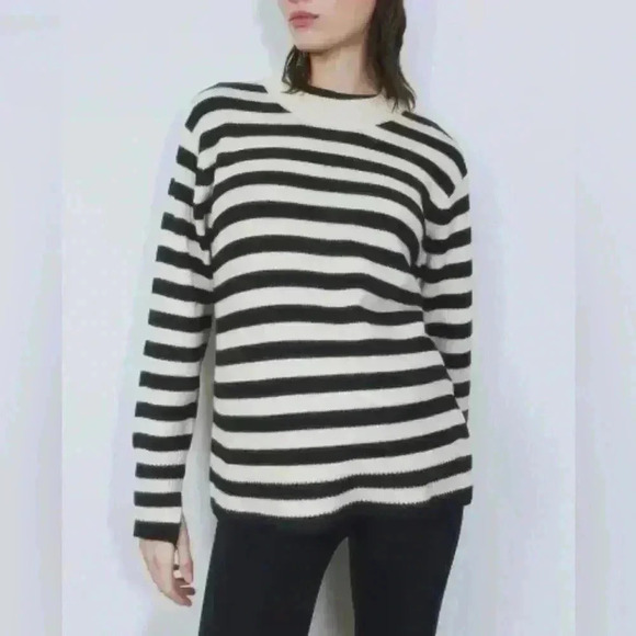 H&M fine knit sweater black cream  striped size S - Picture 1 of 5